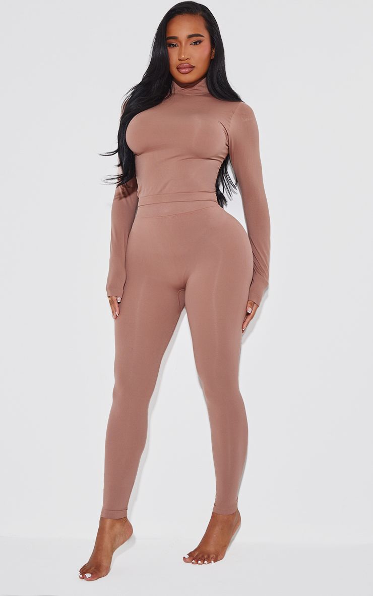 https://mediahub.prettylittlething.com/cnj7986_taupe_xl_2