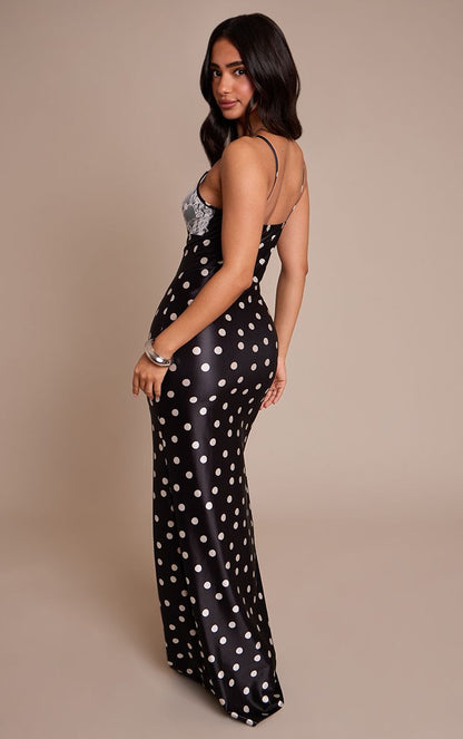 https://mediahub.prettylittlething.com/cnp1177_black_xl_1