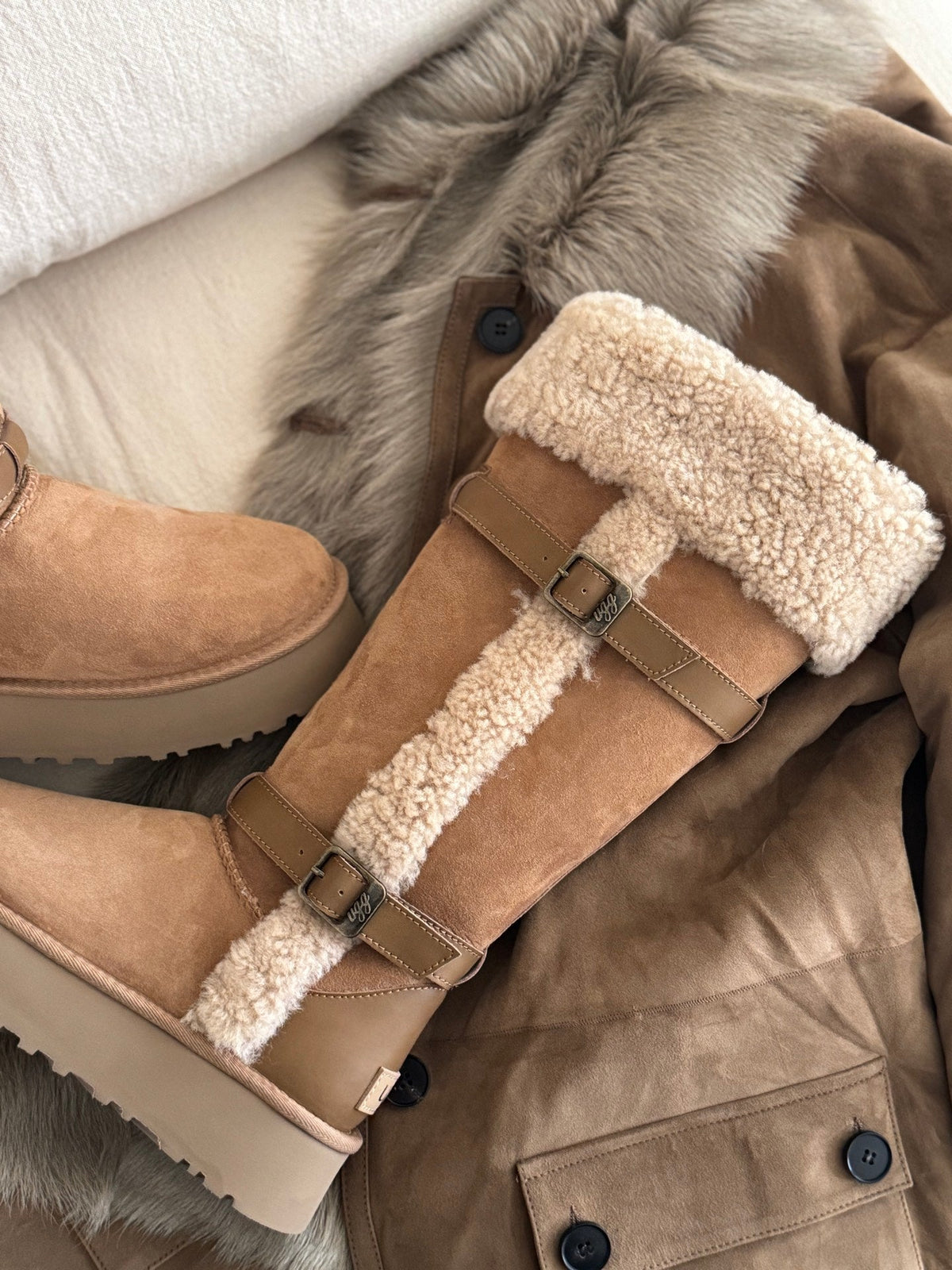 UGG Curly Rider Boots